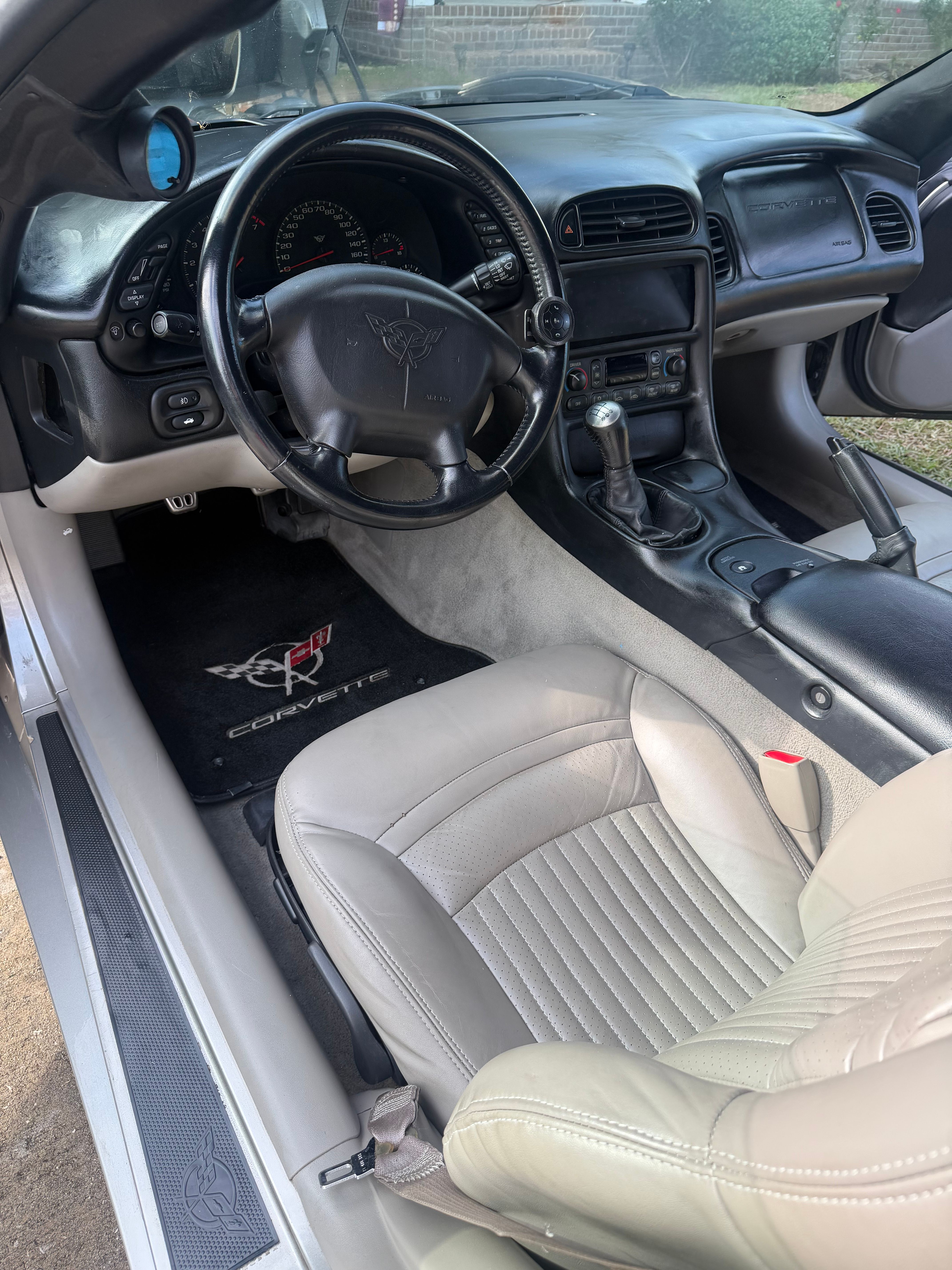 Used 2001 Chevrolet Corvette Convertible w/ Preferred Equipment Group2 RWD image 8