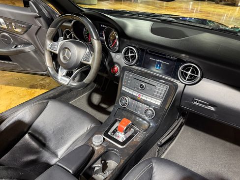 Used 2018 Mercedes-Benz SLC 300 image 14