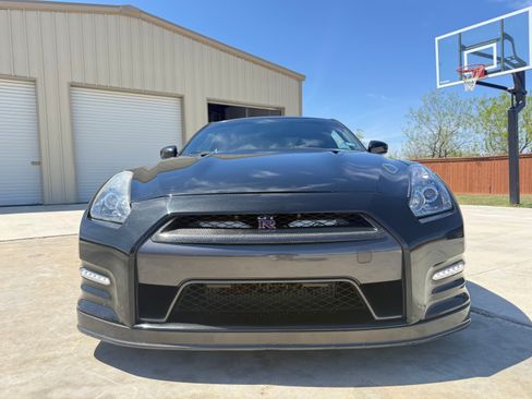 Used 2012 Nissan GT-R Black Edition AWD/4WD image 6