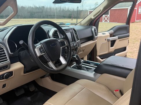 Used 2016 Ford F150 Lariat w/ Equipment Group 502A Luxury image 6