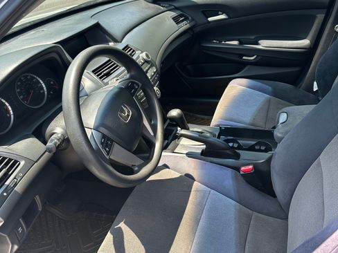 Used 2009 Honda Accord LX-P image 10