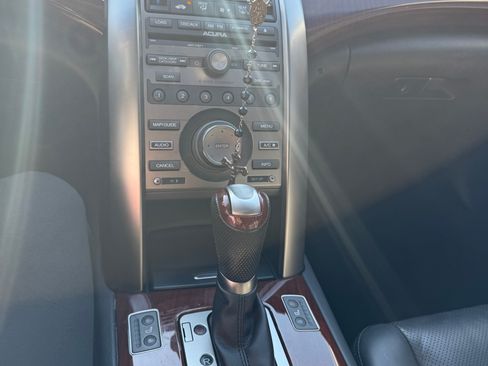 Used 2010 Acura RL image 13