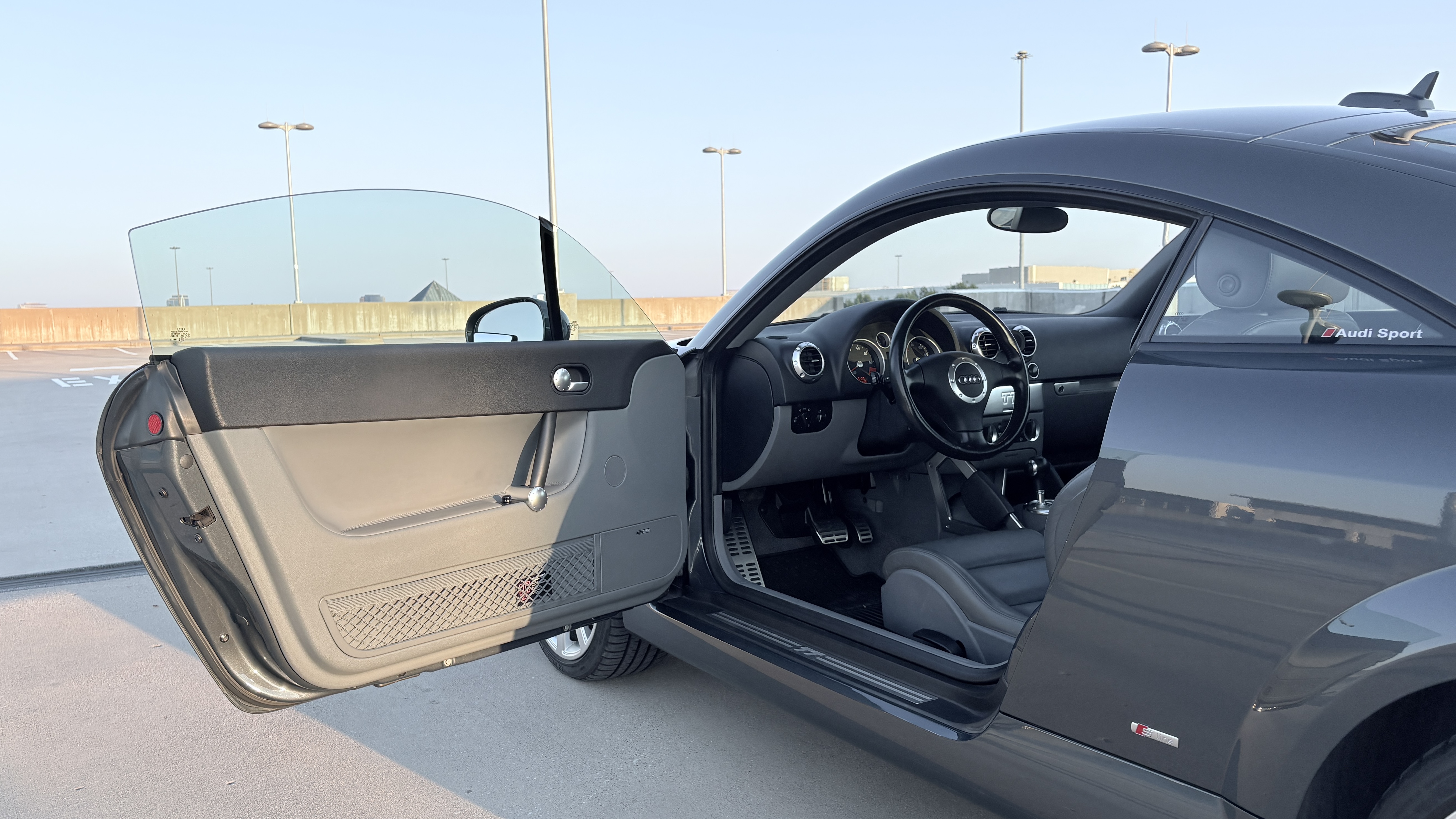 Used 2005 Audi TT 3.2 AWD/4WD image 11