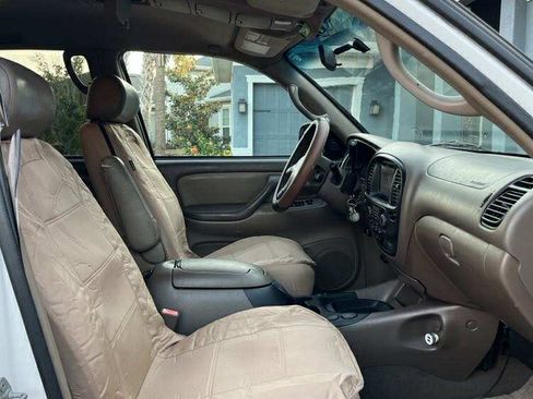 Used 2002 Toyota Sequoia SR5 image 9