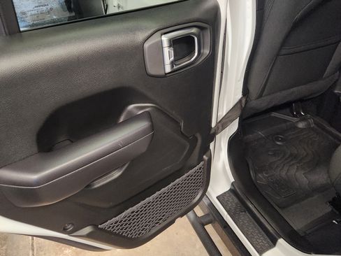 Used 2019 Jeep Wrangler Unlimited Sport S image 18