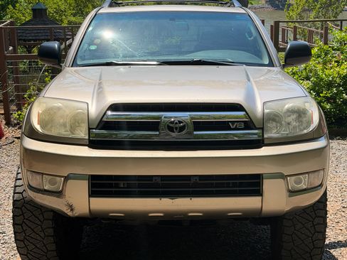 Used 2005 Toyota 4Runner SR5 image 2