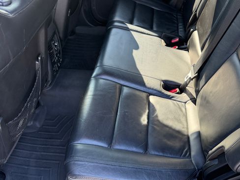 Used 2018 Jeep Grand Cherokee Limited image 13