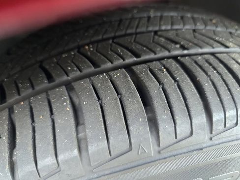 Used 2010 Ford Mustang Convertible image 16