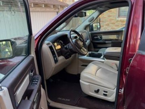 Used 2016 RAM 1500 Laramie w/ Convenience Group image 5