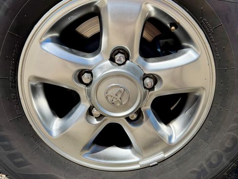 Used 2000 Toyota Land Cruiser AWD/4WD image 20