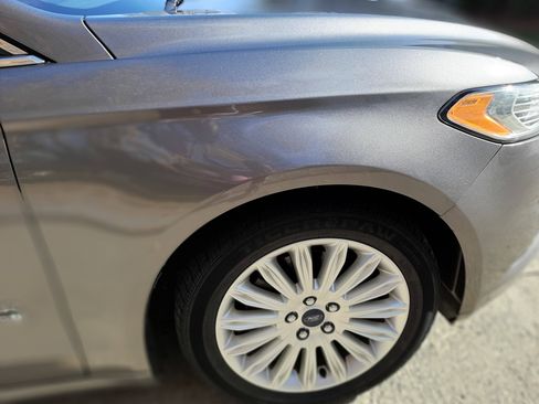 Used 2013 Ford Fusion Energi SE image 4