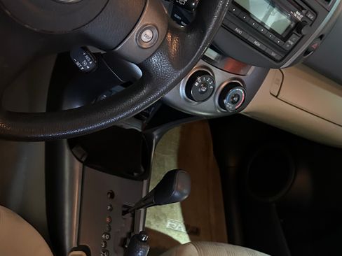 Used 2012 Toyota RAV4 4WD V6 w/ Tow Prep Pkg image 21