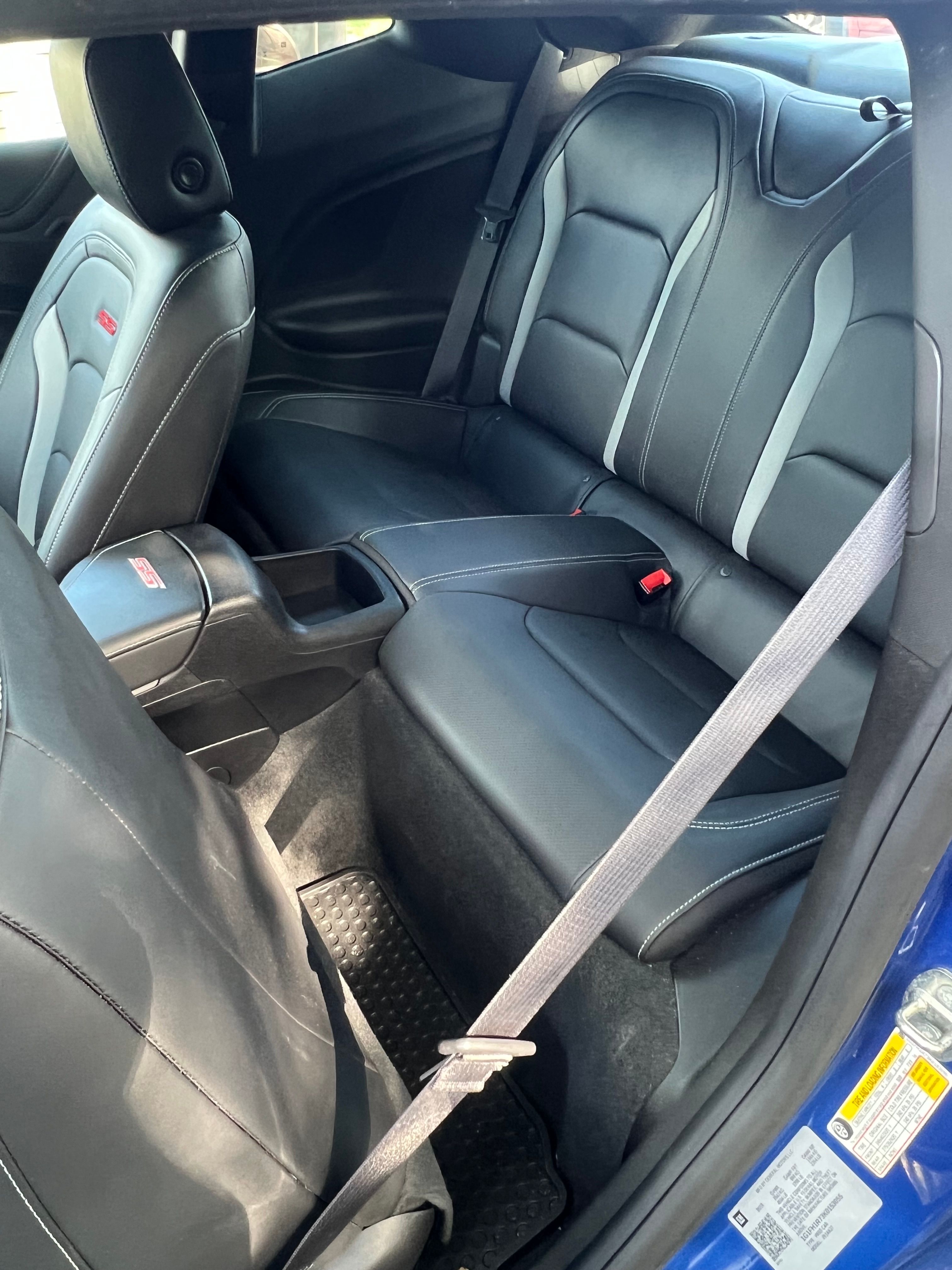 Used 2019 Chevrolet Camaro SS w/ Black Appearance Package RWD image 10
