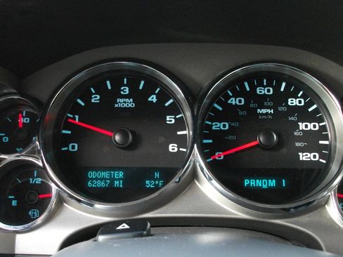 Used 2012 Chevrolet Silverado 3500 LT image 22