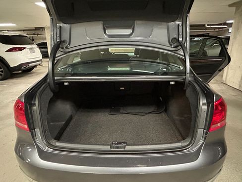 Used 2012 Volkswagen Passat 2.5 SEL Premium image 14