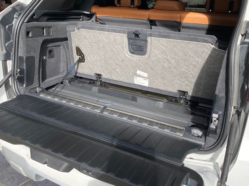 Used 2021 BMW X5 xDrive45e w/ Executive Package 2 image 9