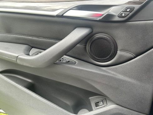 Used 2018 BMW X1 xDrive28i image 12