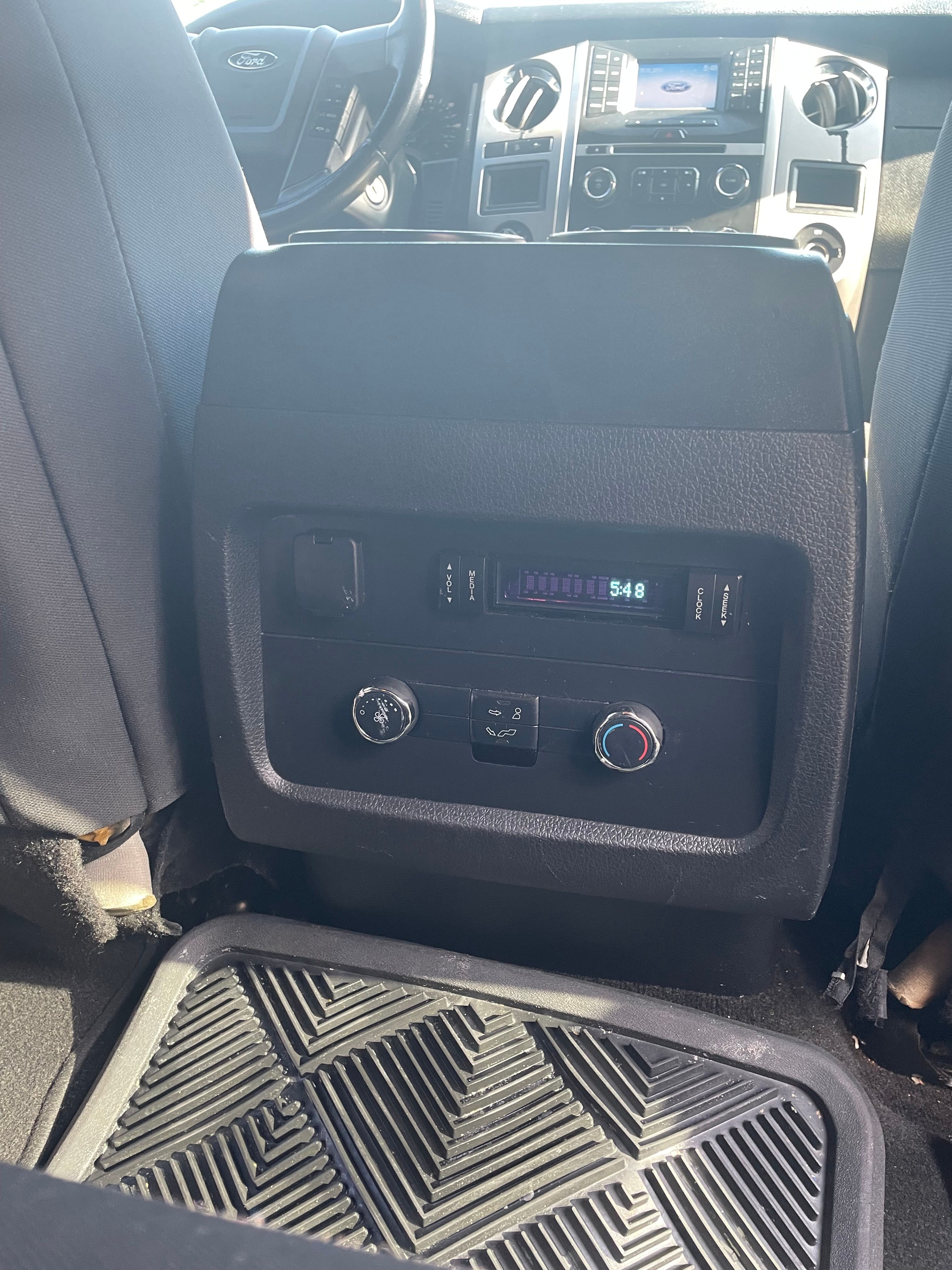 Used 2017 Ford Expedition XLT AWD/4WD image 12