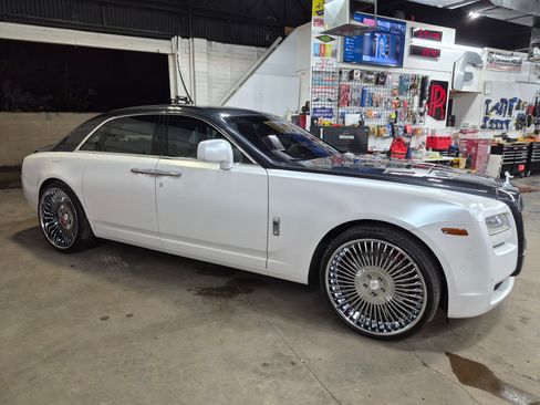Used 2011 Rolls-Royce Ghost image 8