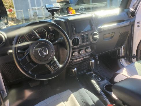 Used 2017 Jeep Wrangler Unlimited Sport w/ Quick Order Package 24S image 12