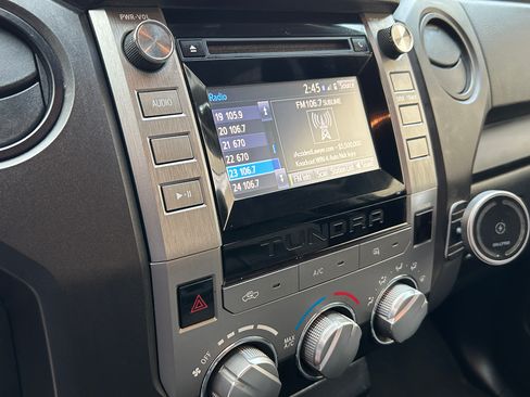 Used 2014 Toyota Tundra SR image 19