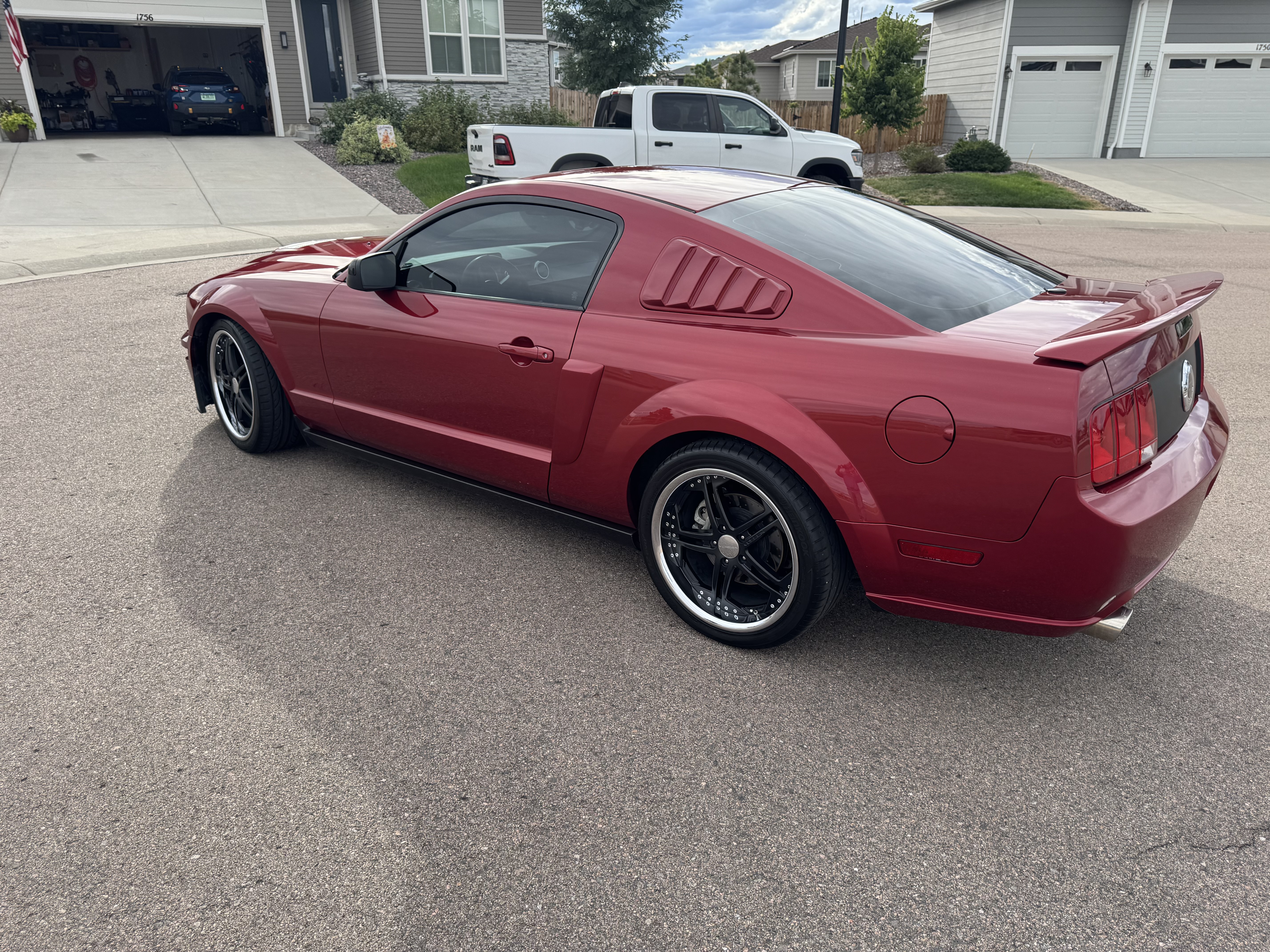 Used 2005 Ford Mustang GT Premium RWD image 4
