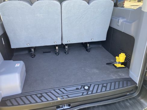 Used 2019 Ford Transit 350 XLT image 14