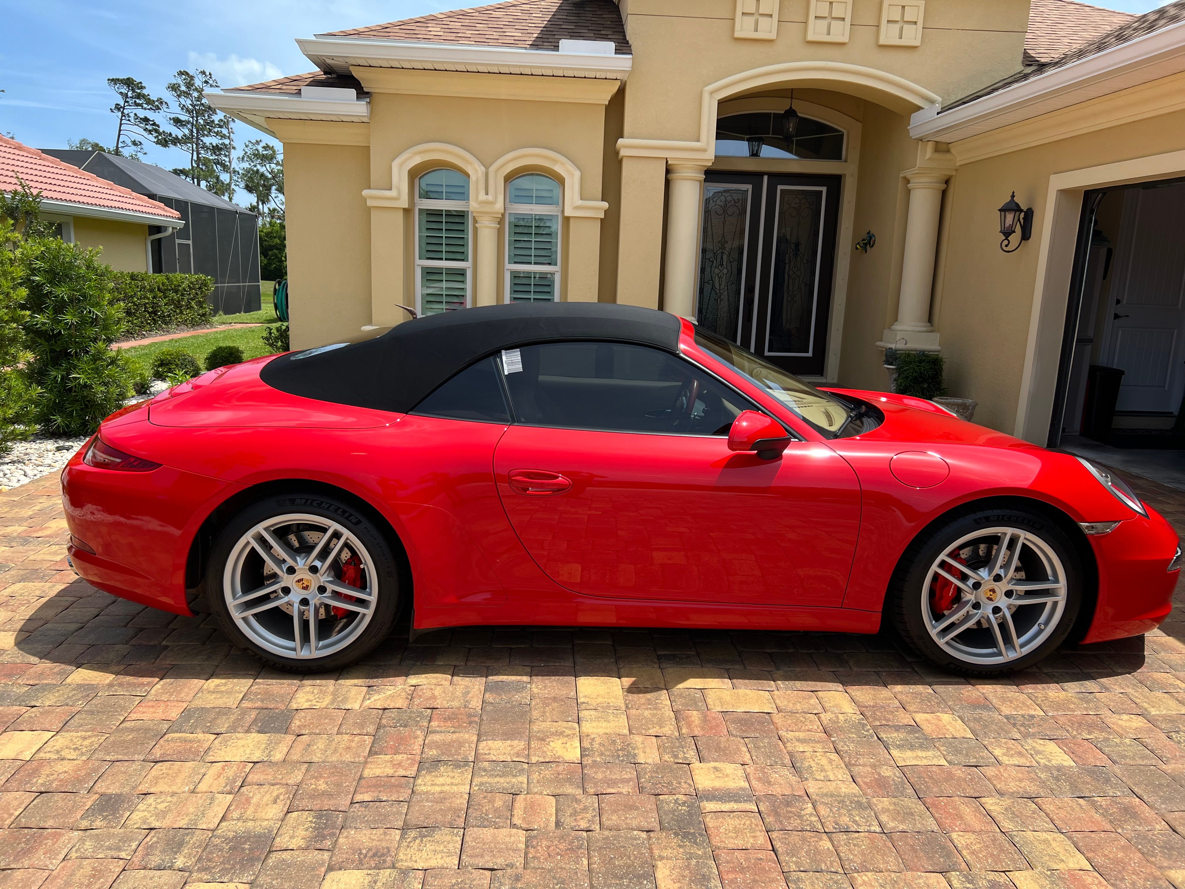 Used 2013 Porsche 911 Carrera RWD image 2