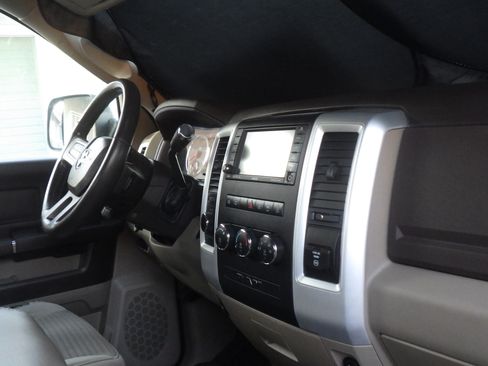 Used 2011 RAM 2500 Big Horn image 13