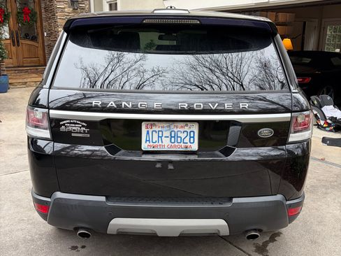 Used 2014 Land Rover Range Rover Sport HSE image 4