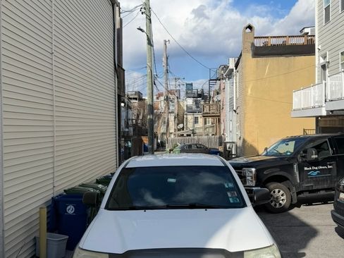 Used 2011 Toyota Tacoma 4x4 Double Cab image 13