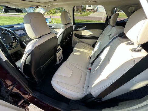 Used 2020 Ford Edge Titanium w/ Equipment Group 301A image 16