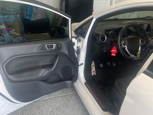 Used 2016 Ford Fiesta ST FWD image 19