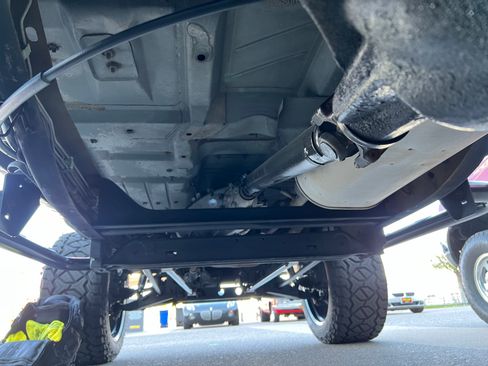 Used 1996 Chevrolet Tahoe 4WD 2-Door image 12