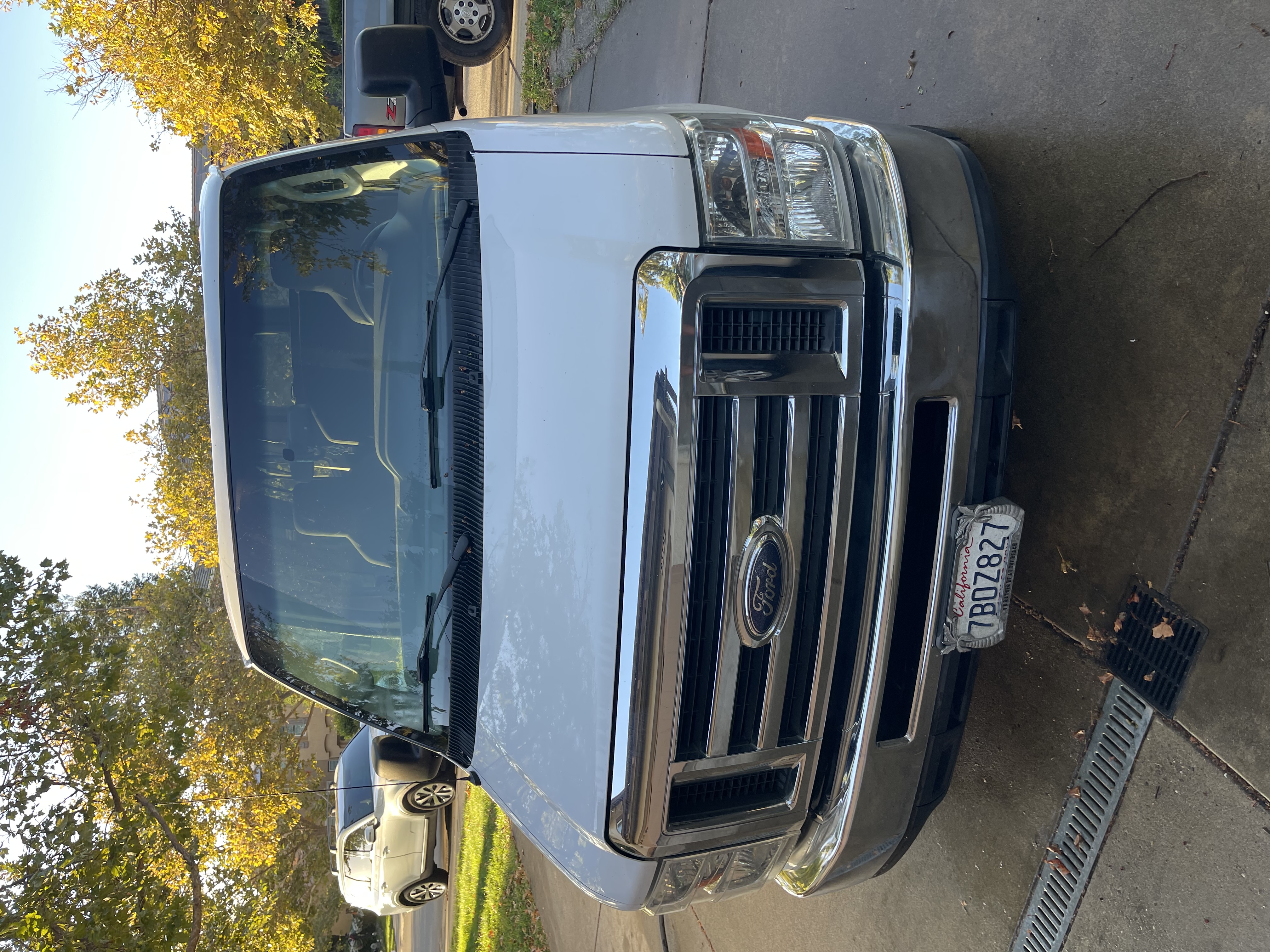 Used 2014 Ford E-350 and Econoline 350 XLT RWD image 8
