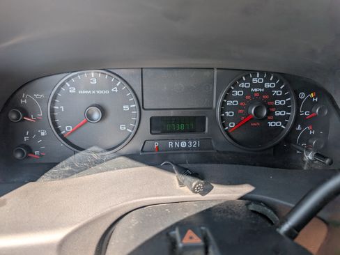 Used 2005 Ford F250 XLT image 15