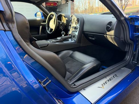 Used 2010 Dodge Viper SRT-10 w/ Protection Group image 12