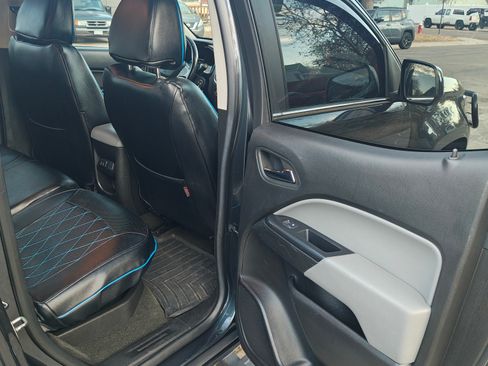 Used 2018 Chevrolet Colorado LT w/ Safety Package image 19