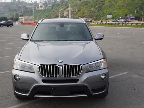 Used 2013 BMW X3 xDrive35i image 9