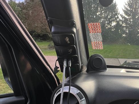 Used 2013 Jeep Wrangler Rubicon w/ Dual Top Group image 10