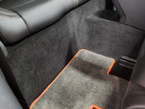 Used 2014 Dodge Challenger R/T image 29