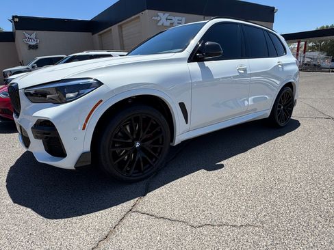 Used 2023 BMW X5 xDrive40i w/ M Sport Package AWD/4WD image 4
