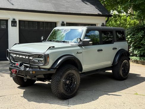 Used 2022 Ford Bronco Badlands AWD/4WD image 2