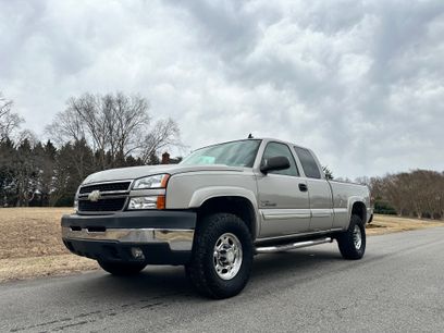 Used 2006 Chevrolet Silverado 2500 LT w/ Heavy-Duty Power Package