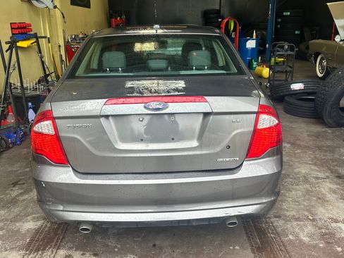 Used 2012 Ford Fusion SE image 8