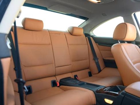 Used 2010 BMW 335i xDrive Coupe image 7