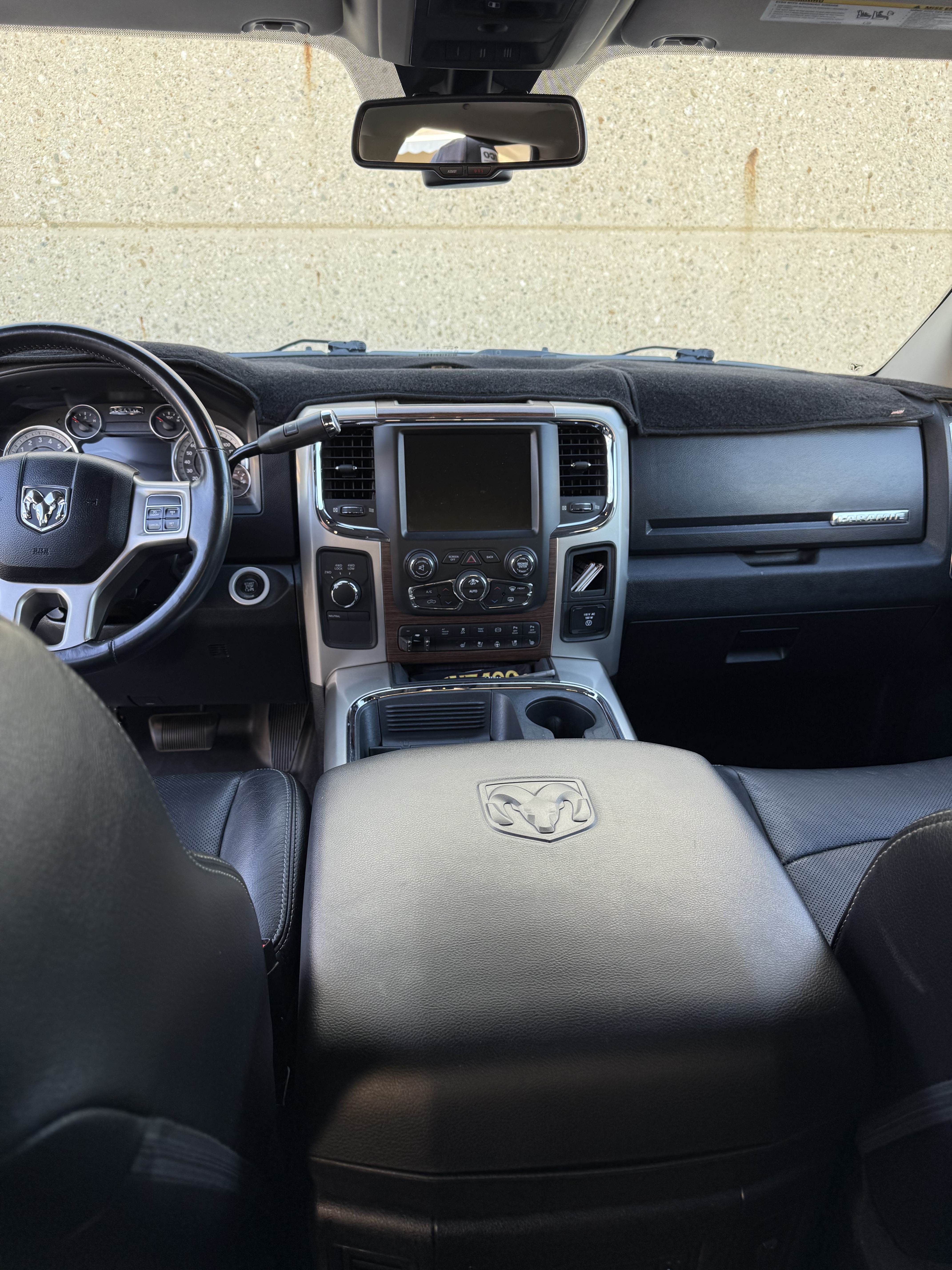 Used 2016 RAM 2500 Laramie w/ Convenience Group AWD/4WD image 14