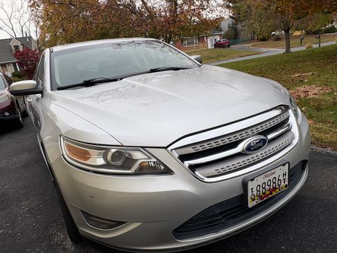 Used 2011 Ford Taurus SEL w/ 201A Rapid Spec Order Code image 2