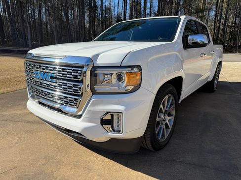 Used 2021 GMC Canyon Denali image 1