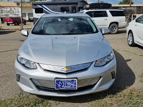 Used 2017 Chevrolet Volt LT w/ Comfort Package FWD image 6